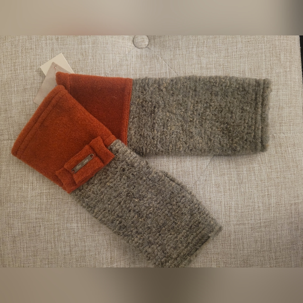 Fingerless Gloves from France